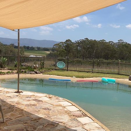 Blueberry Hill Vineyard Stay Rothbury Exterior foto