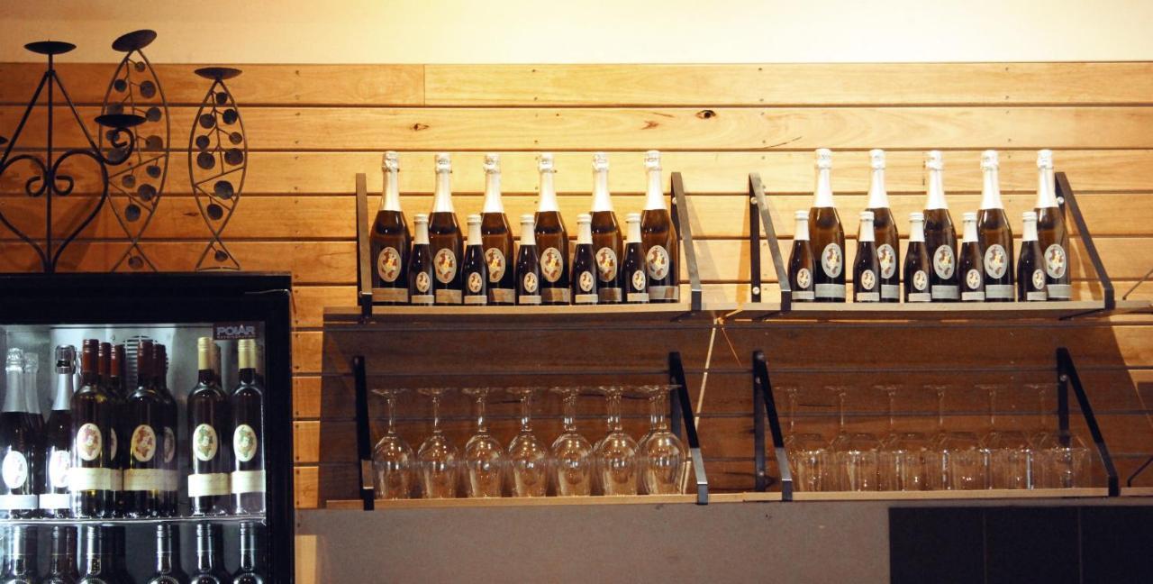 Blueberry Hill Vineyard Stay Rothbury Exterior foto